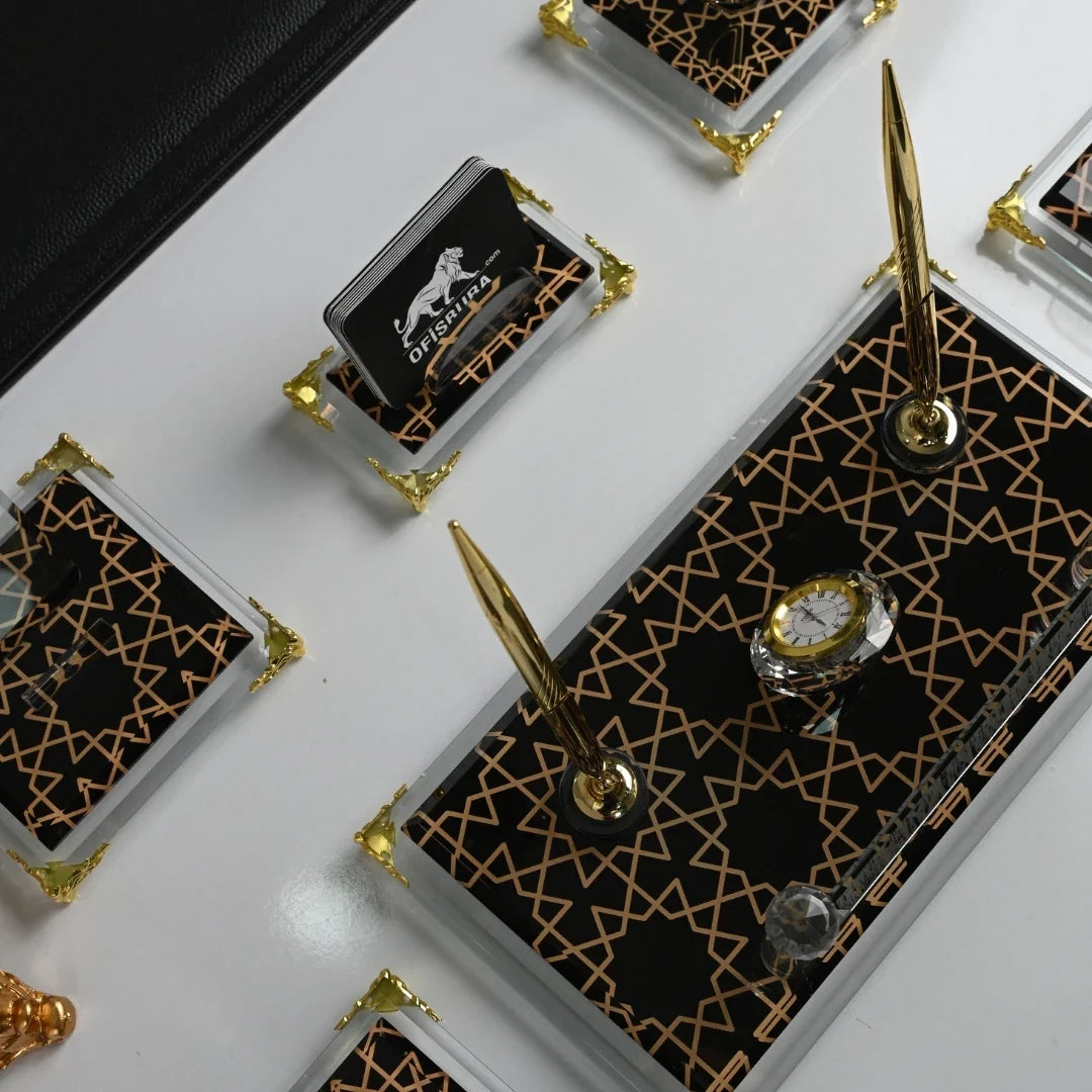 Prestige | 20-Piece Crystal Desk Set & Nameplate Set