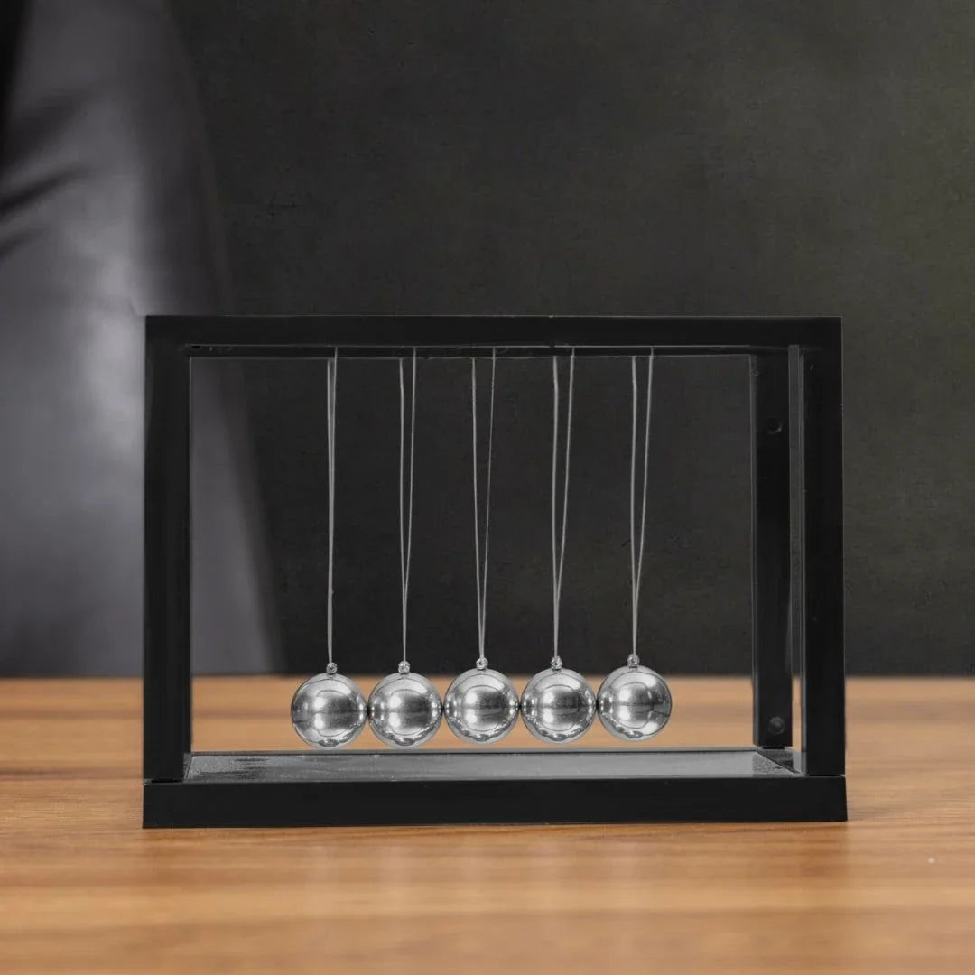 Newton's Cradle Desktop Accessory - Black Mirror