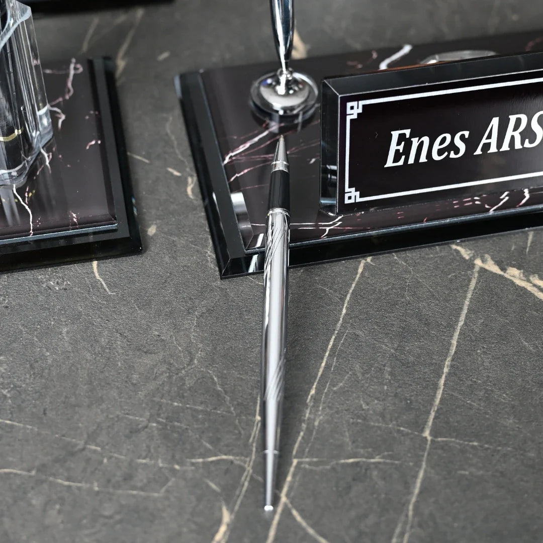 Midi Zebra | 13-Piece Crystal Desk Set & Nameplate Set