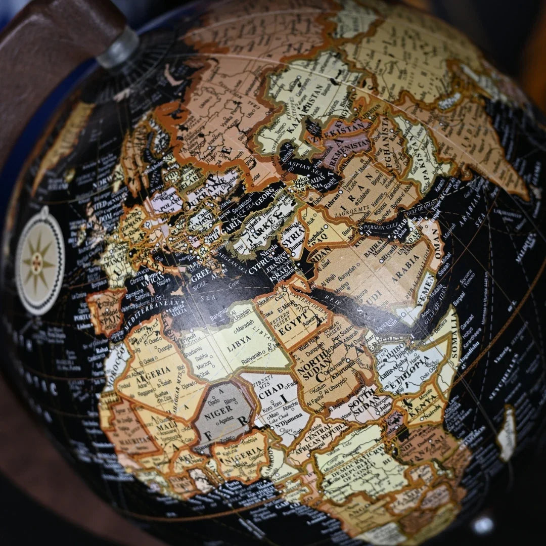 Atlas World 38 cm Leather-Wrapped Decorative World Globe