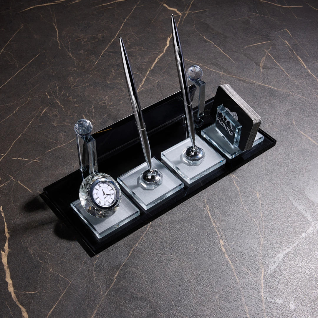 Majesty | Crystal Desk Nameplate – Silver