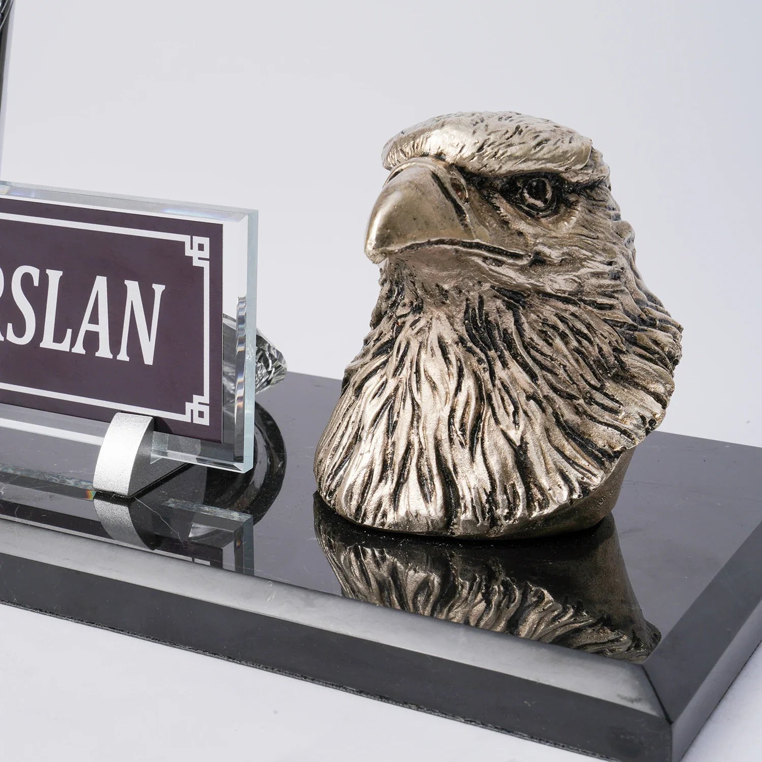 Eagle-Figure Black Marble Desk Nameplate – Personalized Executive Office Nameplate