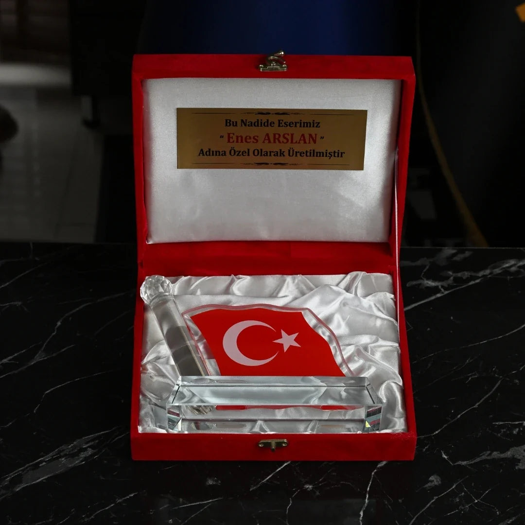 Velvet-Boxed Turkish Flag Crystal Glass