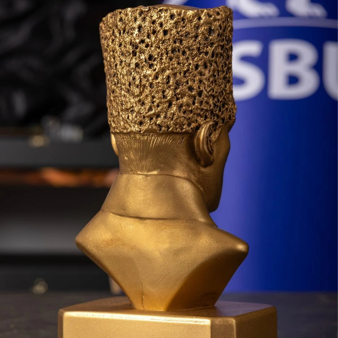 Atatürk Bust | 20×12 cm Polyester | "Republic" Inscription