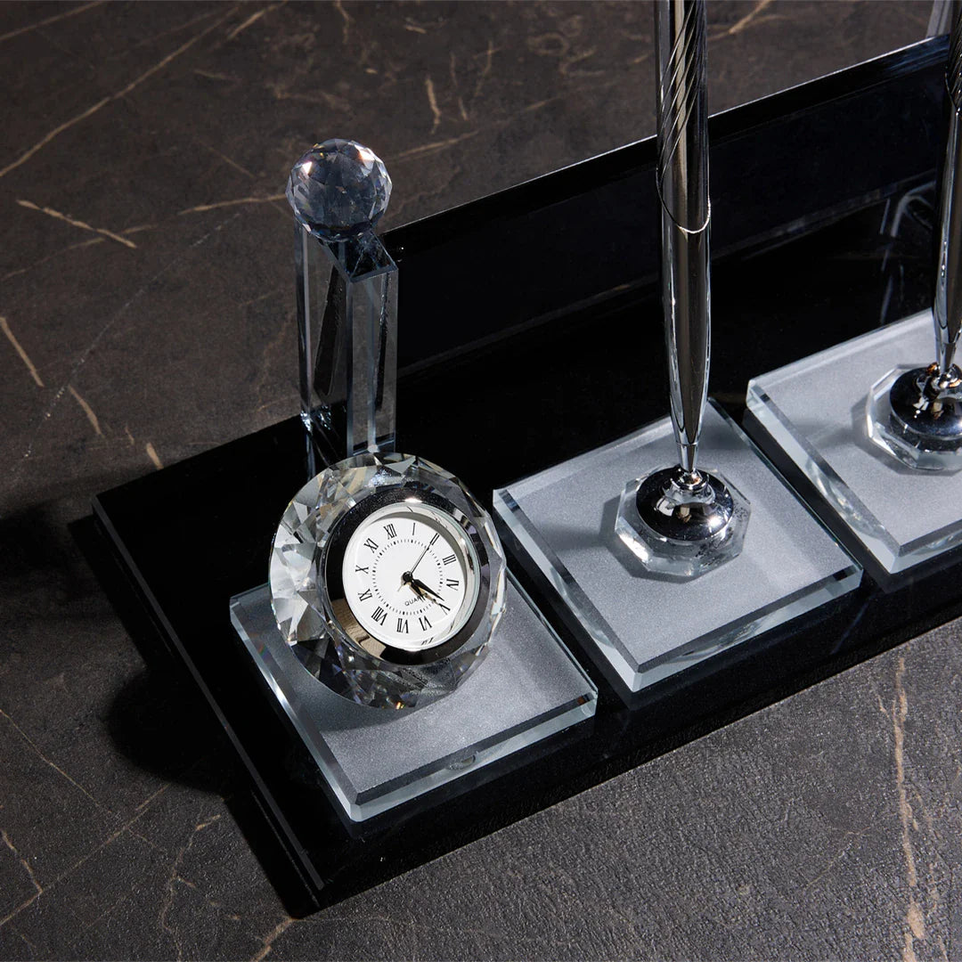 Majesty | Crystal Desk Nameplate – Silver