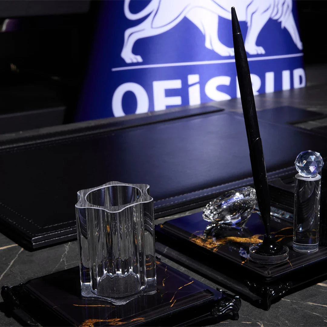Negro | 8-Piece Crystal Desk Set & Nameplate Set